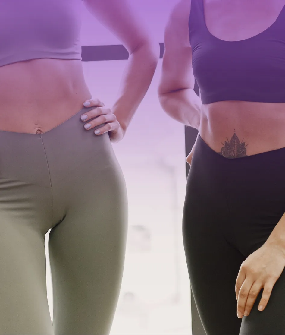 Kadın şort tayt kategorimizde, spor yaparken veya günlük aktivitelerinizde kullanabileceğiniz çok fonksiyonlu ürünler bulabilirsiniz. Yüksek kaliteli lycra karışımı kumaşlardan üretilen taytlarımız, mükemmel esneklik ve destek sağlarken, nem emici özellikleri ile antrenmanlarınızda size eşlik ediyor. Şort modellerimiz ise yazın sıcak günlerinde eteklerin altında konfor sağlarken, sport şort seçeneklerimiz aktif yaşam tarzınızı destekliyor. Anti-chafing (sürtünme önleyici) teknolojisi ile üretilen ürünlerimiz, uzun süreli kulımda bile konfor vadediyor.